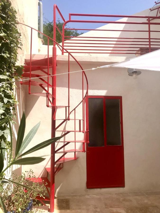 Gite Avignon Bougainvillier מראה חיצוני תמונה